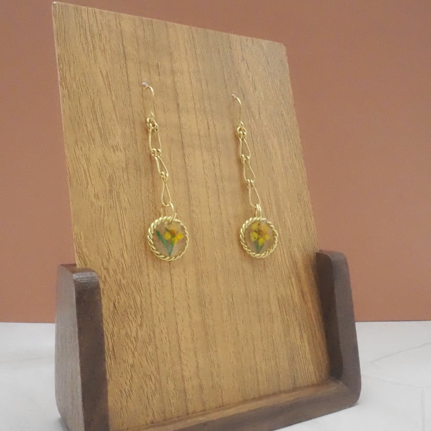 Chain Resin Flower Earrings