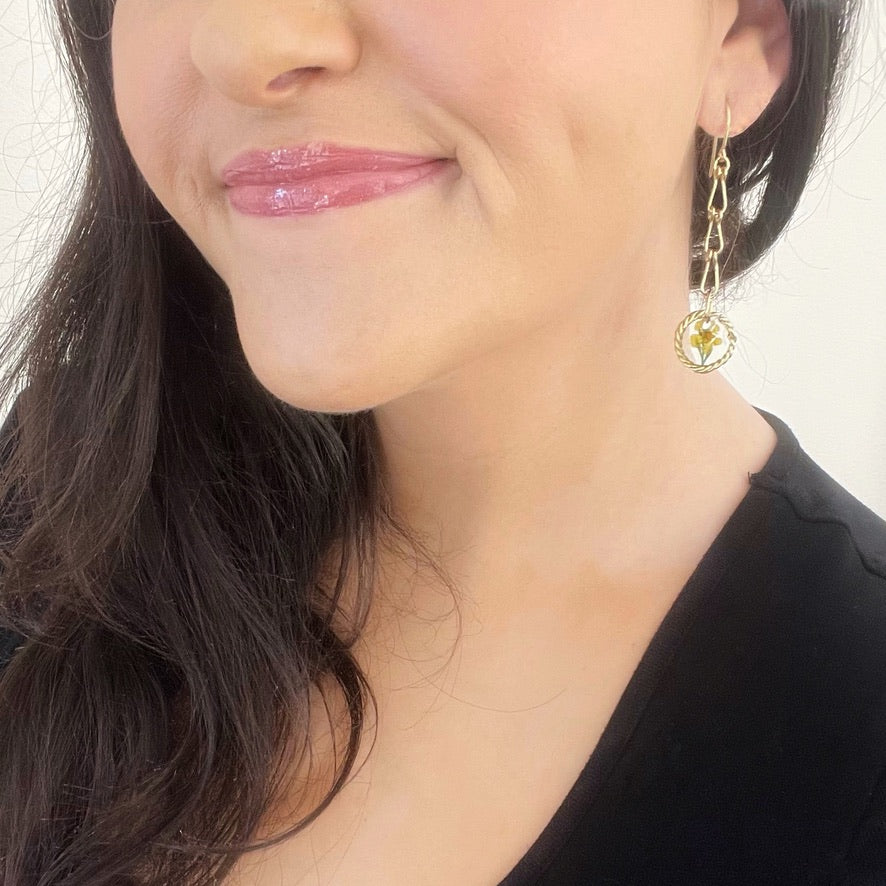 Chain Resin Flower Earrings
