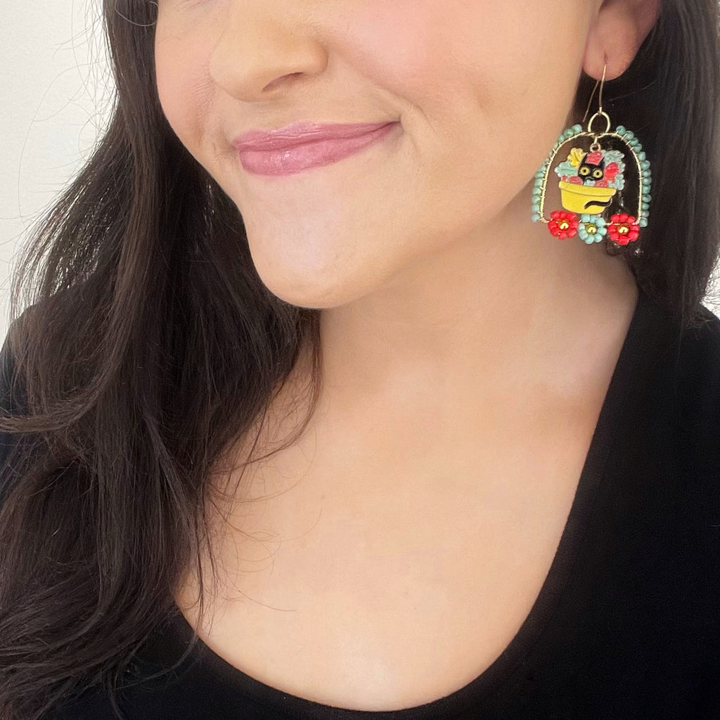 Cat Dangle Flower Earrings