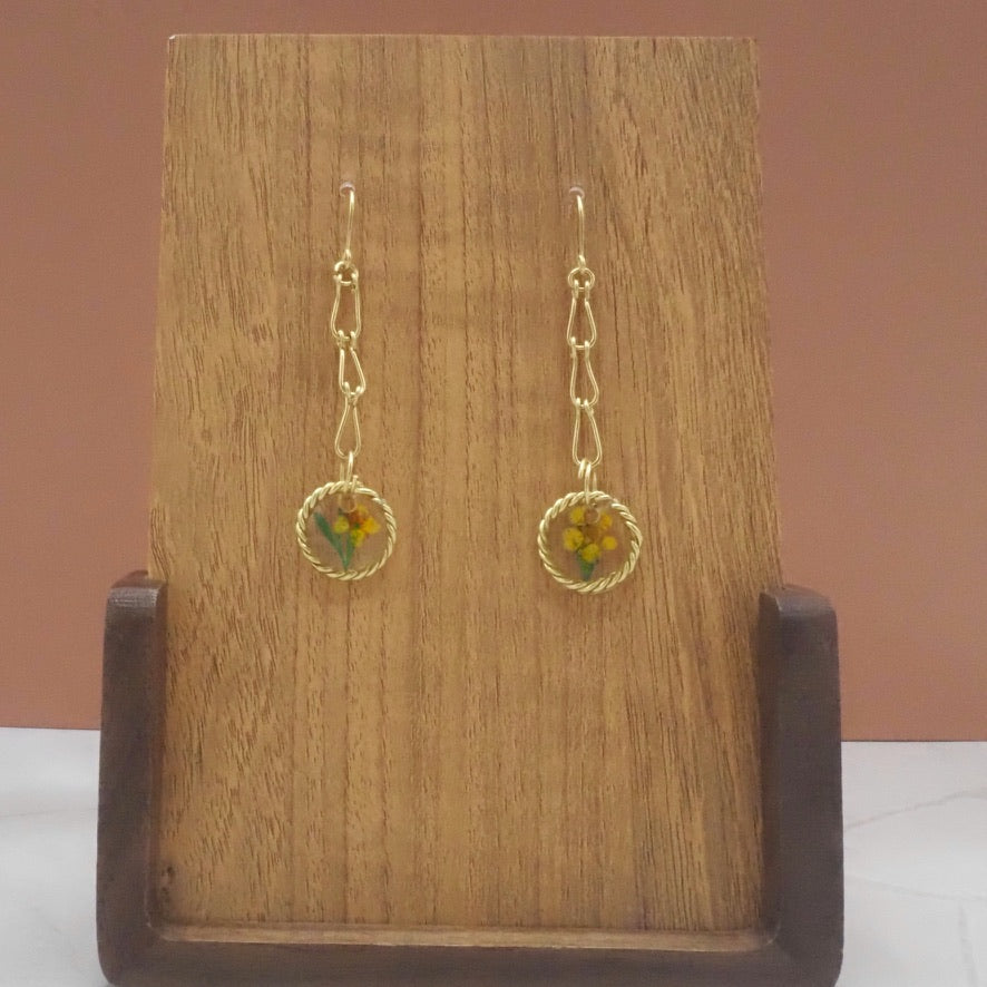 Chain Resin Flower Earrings