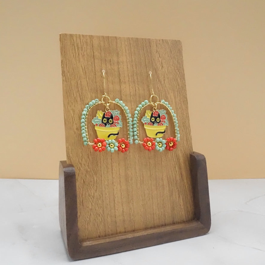 Cat Dangle Flower Earrings